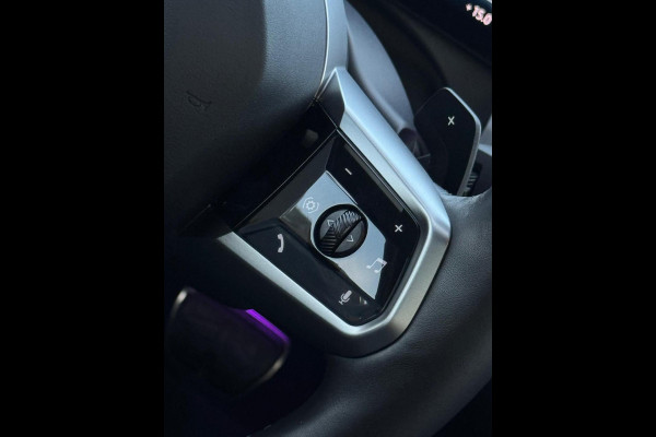 BMW 5 Serie 530e M sport pakket, panoramadak, 21 inch, dashboardcamera, brooklyn grey, afneembare trekhaak