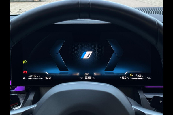 BMW 5 Serie 530e M sport pakket, panoramadak, 21 inch, dashboardcamera, brooklyn grey, afneembare trekhaak