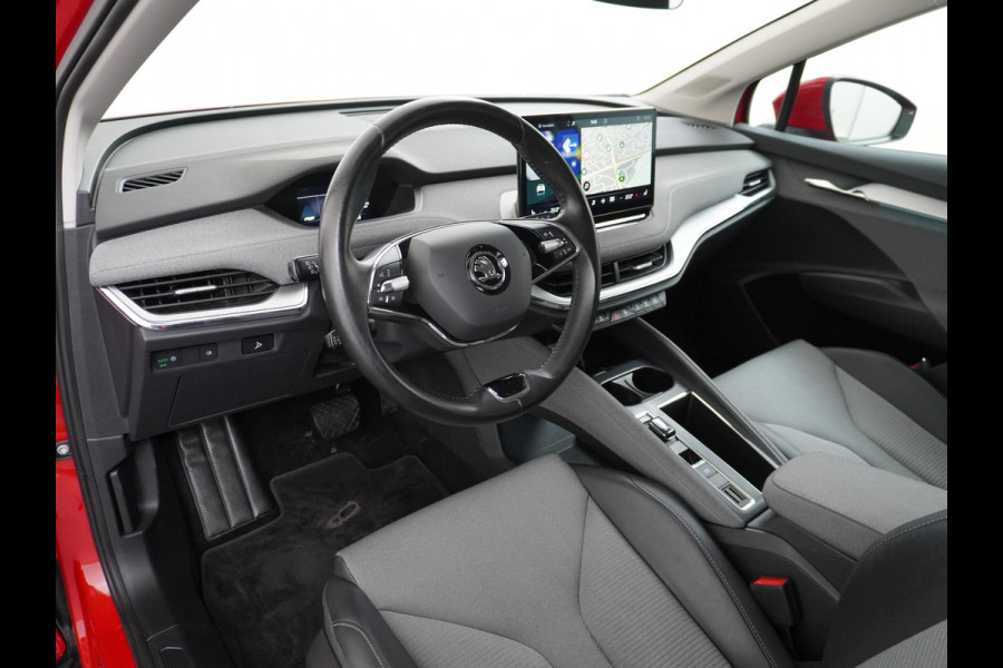 Škoda ENYAQ iV 60 180pk Apple Carplay Android Trekh. Camera Navi Led Lmv 19" PDC 3-zone-Ecc Cruise Control Stoel+Bank-Verwarmd Keyless Rijstrooksensor Virtual Cockpit Bluetooth Park-assist memory Connected services 1e Eigenaar Nieuwprijs €48.450,- Trekgewicht 1.000kg Accu-Garantie tot 13-02-2031 /160.000km