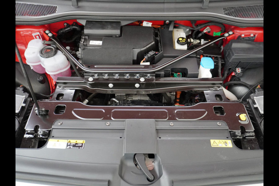 Škoda ENYAQ iV 60 180pk Apple Carplay Android Trekh. Camera Navi Led Lmv 19" PDC 3-zone-Ecc Cruise Control Stoel+Bank-Verwarmd Keyless Rijstrooksensor Virtual Cockpit Bluetooth Park-assist memory Connected services 1e Eigenaar Nieuwprijs €48.450,- Trekgewicht 1.000kg Accu-Garantie tot 13-02-2031 /160.000km