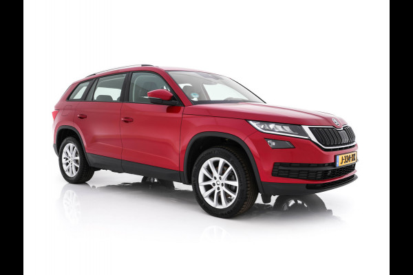 Škoda Kodiaq 1.5 TSI Business Edition (INCL-BTW) *ADAPTIVE-CRUISE | LEATHER-FABRIC | FULL-LED | CANTON-SOUND | HEATED-SPORTSEATS | KEYLESS | NAVI-FULLMAP | CAMERA | DAB+ | ECC | PDC | TOWBAR | 18''ALU*