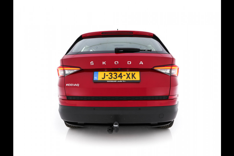 Škoda Kodiaq 1.5 TSI Business Edition (INCL-BTW) *ADAPTIVE-CRUISE | LEATHER-FABRIC | FULL-LED | CANTON-SOUND | HEATED-SPORTSEATS | KEYLESS | NAVI-FULLMAP | CAMERA | DAB+ | ECC | PDC | TOWBAR | 18''ALU*