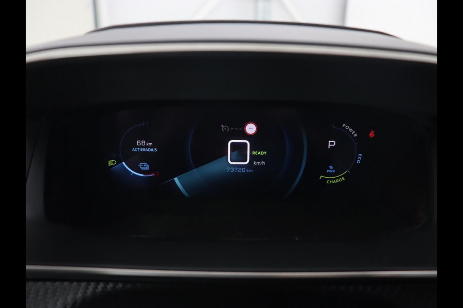 Peugeot e-208 EV Allure Pack 50 kWh | Camera | Carplay | Half leder | Full LED | Parkeerhulp | Climate control | Bluetooth | Cruise control