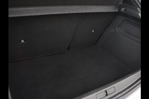 Peugeot e-208 EV Allure Pack 50 kWh | Camera | Carplay | Half leder | Full LED | Parkeerhulp | Climate control | Bluetooth | Cruise control