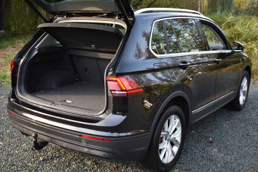 Volkswagen Tiguan TSI 150PK DSG 4MOTION COMFORTLINE BUSINESS NAVI/PDC/TREKHAAK