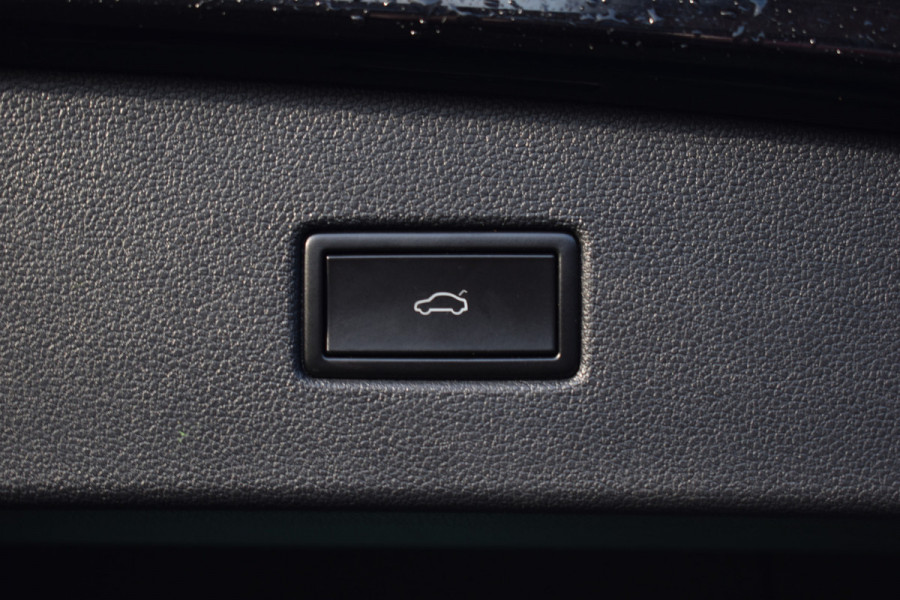 Volkswagen Tiguan TSI 150PK DSG 4MOTION COMFORTLINE BUSINESS NAVI/PDC/TREKHAAK