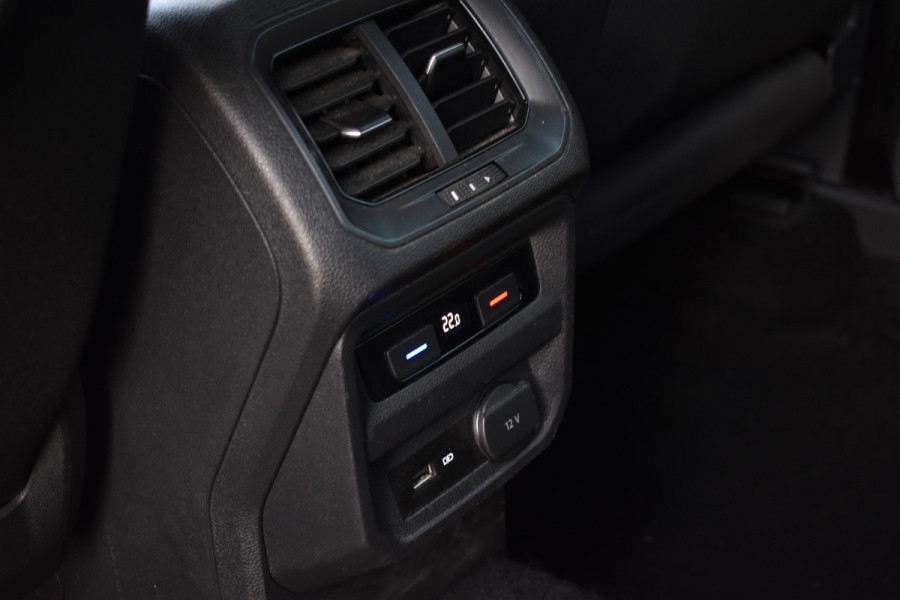 Volkswagen Tiguan TSI 150PK DSG 4MOTION COMFORTLINE BUSINESS NAVI/PDC/TREKHAAK