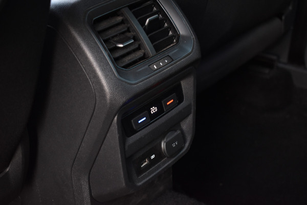Volkswagen Tiguan TSI 150PK DSG 4MOTION COMFORTLINE BUSINESS NAVI/PDC/TREKHAAK