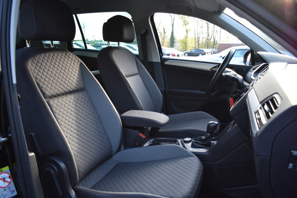 Volkswagen Tiguan TSI 150PK DSG 4MOTION COMFORTLINE BUSINESS NAVI/PDC/TREKHAAK