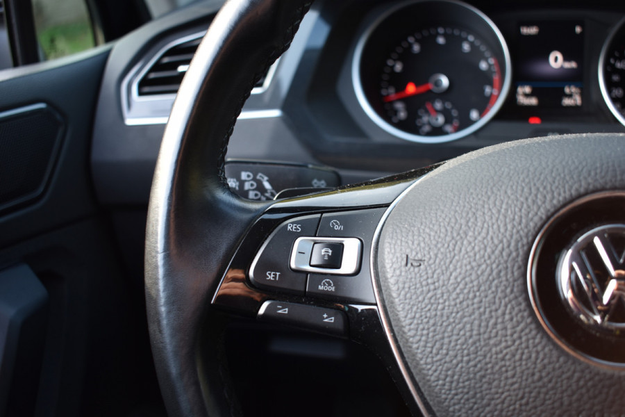 Volkswagen Tiguan TSI 150PK DSG 4MOTION COMFORTLINE BUSINESS NAVI/PDC/TREKHAAK