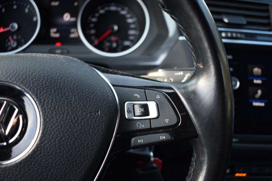 Volkswagen Tiguan TSI 150PK DSG 4MOTION COMFORTLINE BUSINESS NAVI/PDC/TREKHAAK