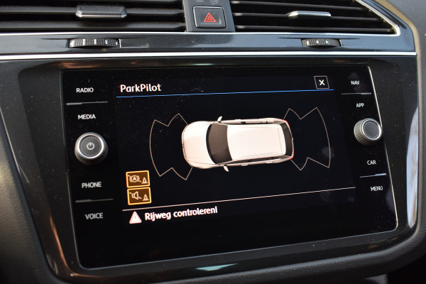 Volkswagen Tiguan TSI 150PK DSG 4MOTION COMFORTLINE BUSINESS NAVI/PDC/TREKHAAK