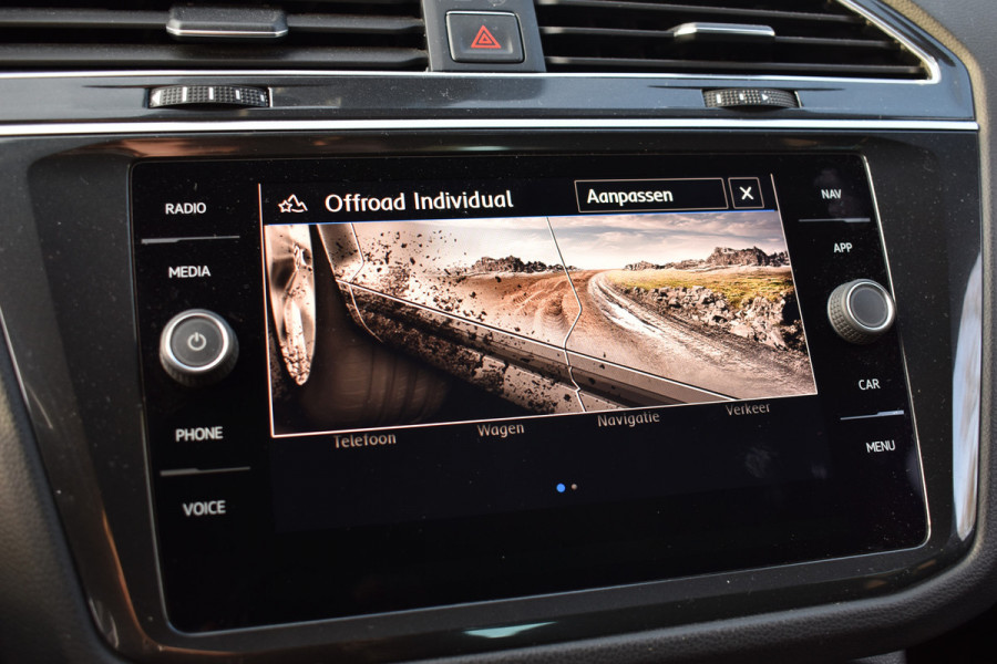 Volkswagen Tiguan TSI 150PK DSG 4MOTION COMFORTLINE BUSINESS NAVI/PDC/TREKHAAK