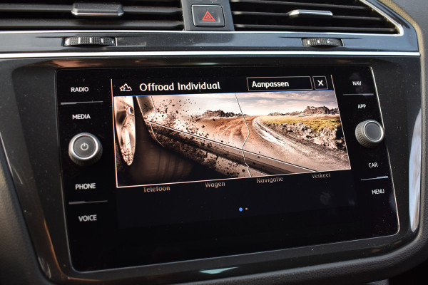 Volkswagen Tiguan TSI 150PK DSG 4MOTION COMFORTLINE BUSINESS NAVI/PDC/TREKHAAK