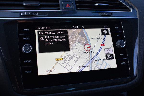 Volkswagen Tiguan TSI 150PK DSG 4MOTION COMFORTLINE BUSINESS NAVI/PDC/TREKHAAK