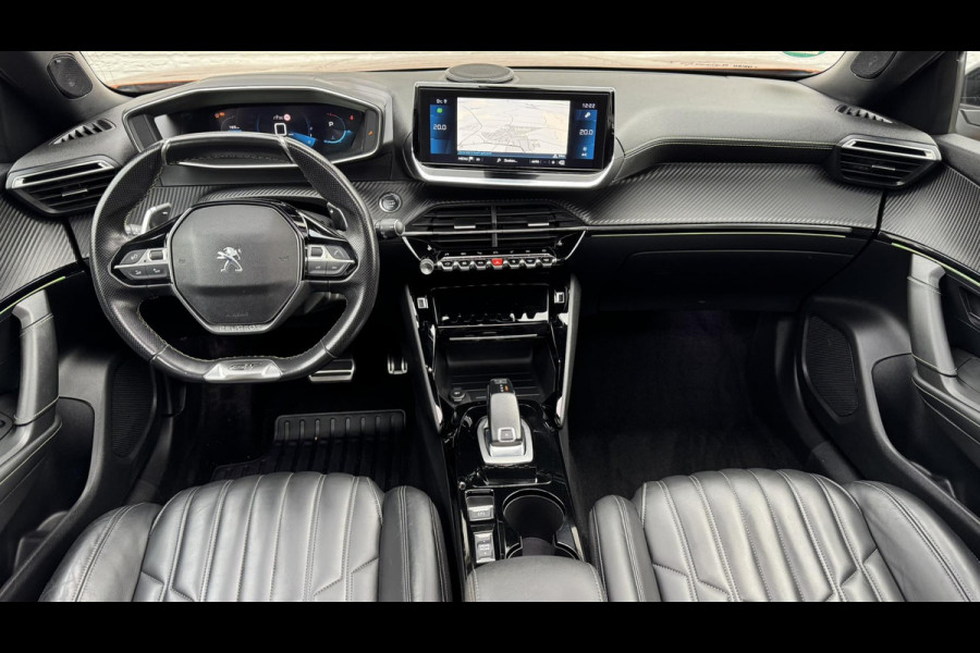 Peugeot 2008 1.2 PureTech GT Automaat Adaptive cruise Cruise control Achteruitrijcamera Apple / Android Focal audio Leer Trekhaak