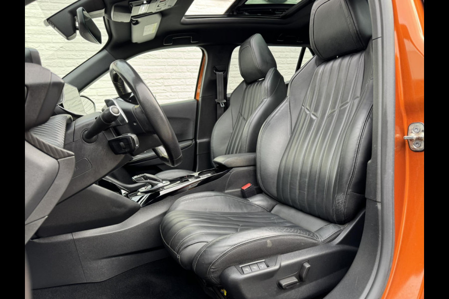 Peugeot 2008 1.2 PureTech GT Automaat Adaptive cruise Cruise control Achteruitrijcamera Apple / Android Focal audio Leer Trekhaak