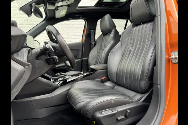 Peugeot 2008 1.2 PureTech GT Automaat Adaptive cruise Cruise control Achteruitrijcamera Apple / Android Focal audio Leer Trekhaak