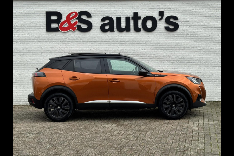 Peugeot 2008 1.2 PureTech GT Automaat Adaptive cruise Cruise control Achteruitrijcamera Apple / Android Focal audio Leer Trekhaak