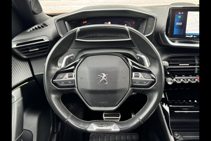 Peugeot 2008 1.2 PureTech GT Automaat Adaptive cruise Cruise control Achteruitrijcamera Apple / Android Focal audio Leer Trekhaak