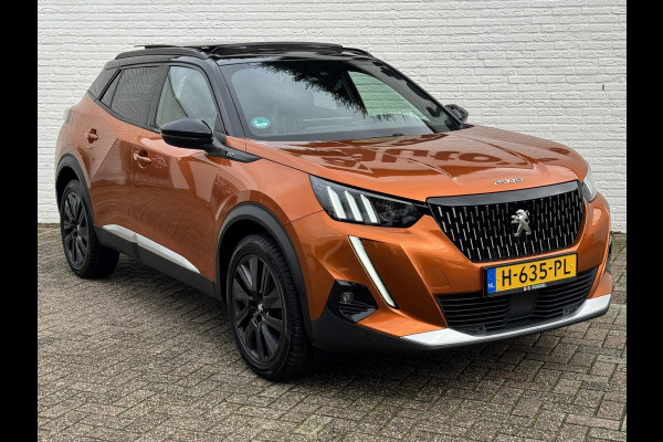 Peugeot 2008 1.2 PureTech GT Automaat Adaptive cruise Cruise control Achteruitrijcamera Apple / Android Focal audio Leer Trekhaak