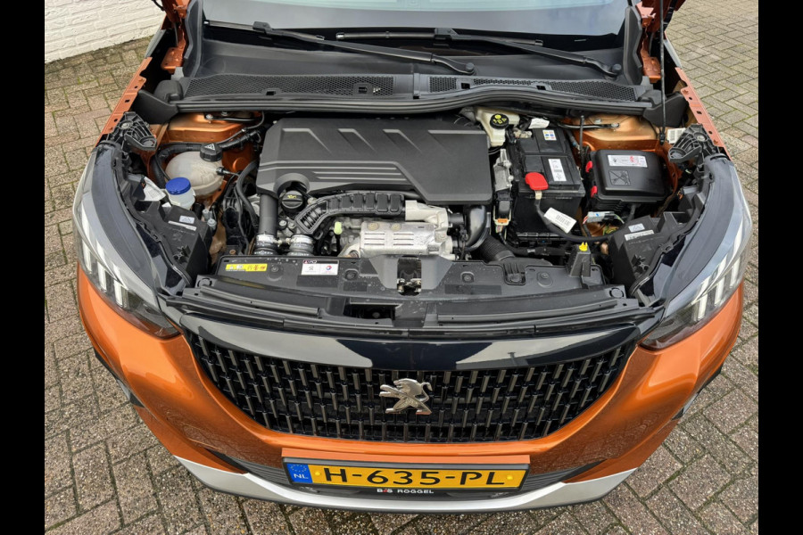 Peugeot 2008 1.2 PureTech GT Automaat Adaptive cruise Cruise control Achteruitrijcamera Apple / Android Focal audio Leer Trekhaak