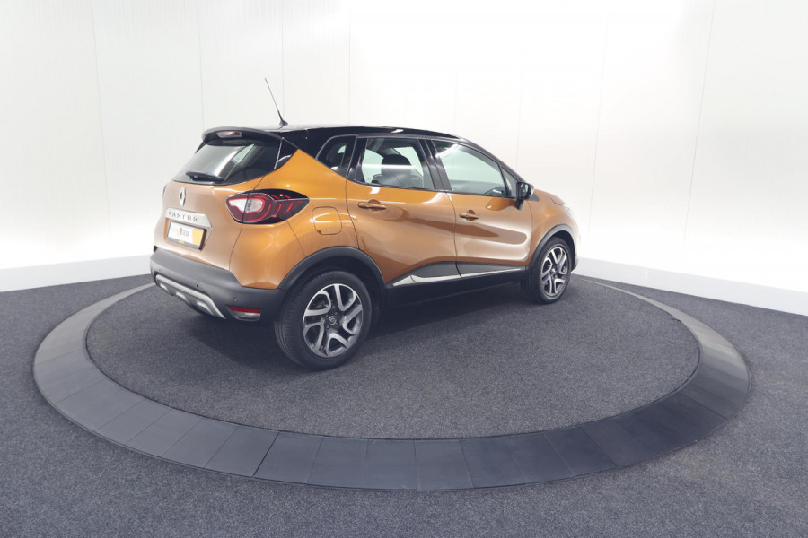 Renault Captur TCe 120 EDC Intens | Camera | Stoelverwarming | Navigatie | Parkeersensoren