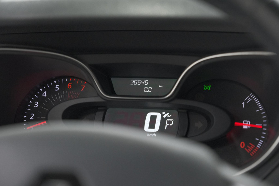 Renault Captur TCe 120 EDC Intens | Camera | Stoelverwarming | Navigatie | Parkeersensoren