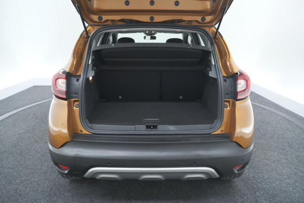 Renault Captur TCe 120 EDC Intens | Camera | Stoelverwarming | Navigatie | Parkeersensoren