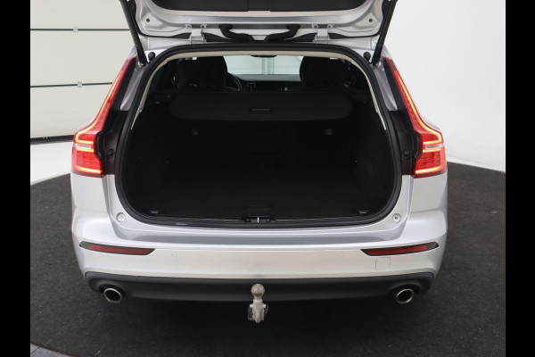 Volvo V60 2.0 T5 Momentum | 1e eigenaar | Leder | Trekhaak | Adaptive cruise | Stoelverwarming | Carplay | Navigatie | 18'' | Climate control | Parkeerhulp