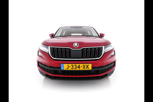 Škoda Kodiaq 1.5 TSI Business Edition (INCL-BTW) *ADAPTIVE-CRUISE | LEATHER-FABRIC | FULL-LED | CANTON-SOUND | HEATED-SPORTSEATS | KEYLESS | NAVI-FULLMAP | CAMERA | DAB+ | ECC | PDC | TOWBAR | 18''ALU*