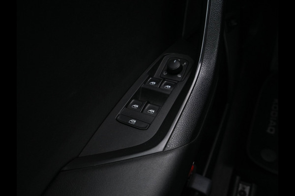 Škoda Kodiaq 1.5 TSI Business Edition (INCL-BTW) *ADAPTIVE-CRUISE | LEATHER-FABRIC | FULL-LED | CANTON-SOUND | HEATED-SPORTSEATS | KEYLESS | NAVI-FULLMAP | CAMERA | DAB+ | ECC | PDC | TOWBAR | 18''ALU*