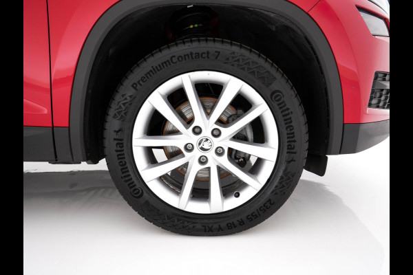 Škoda Kodiaq 1.5 TSI Business Edition (INCL-BTW) *ADAPTIVE-CRUISE | LEATHER-FABRIC | FULL-LED | CANTON-SOUND | HEATED-SPORTSEATS | KEYLESS | NAVI-FULLMAP | CAMERA | DAB+ | ECC | PDC | TOWBAR | 18''ALU*