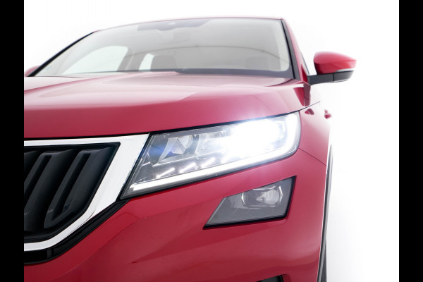 Škoda Kodiaq 1.5 TSI Business Edition (INCL-BTW) *ADAPTIVE-CRUISE | LEATHER-FABRIC | FULL-LED | CANTON-SOUND | HEATED-SPORTSEATS | KEYLESS | NAVI-FULLMAP | CAMERA | DAB+ | ECC | PDC | TOWBAR | 18''ALU*