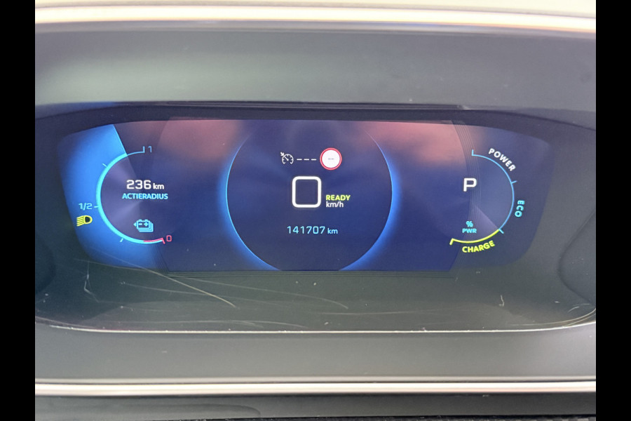 Peugeot e-2008 EV Allure Pack 50kWh SOH 89% Navi* Ecc 360°Camera Apple Carplay Android Auto Cruise Control Lmv 17" Led Keyless Privacy Glas Rijstrooksensor 1e Eigenaar Origineel Nederlandse Auto