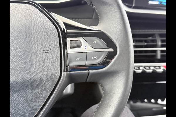 Peugeot e-2008 EV Allure Pack 50kWh SOH 89% Navi* Ecc 360°Camera Apple Carplay Android Auto Cruise Control Lmv 17" Led Keyless Privacy Glas Rijstrooksensor 1e Eigenaar Origineel Nederlandse Auto