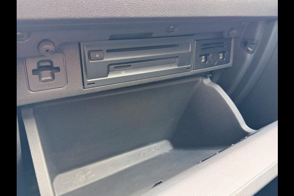 Volkswagen Polo 1.0 IQ Drive ACC Carplay Parkpilot Stoelverw PDC Dealer-Onderh