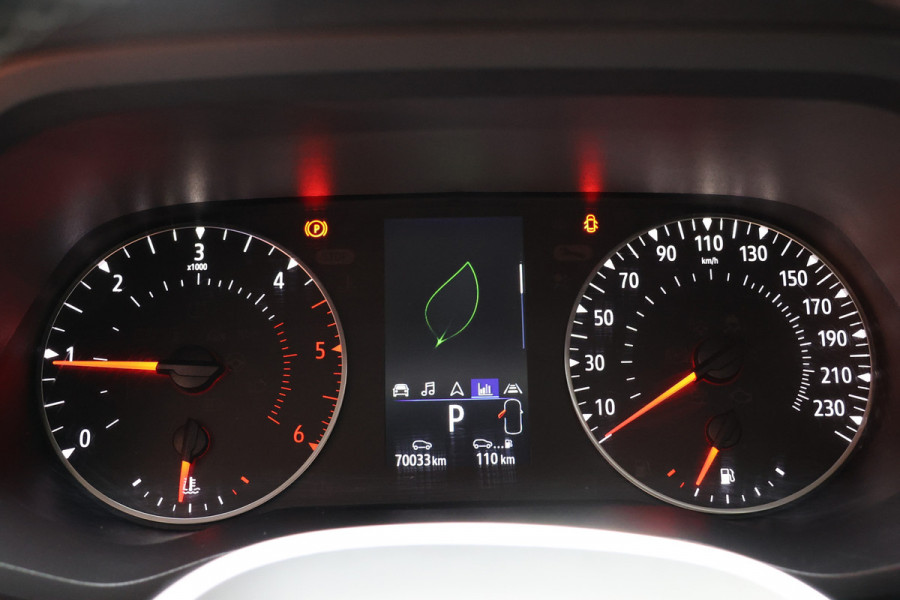 Renault Trafic 2.0 dCi 170 PK L2H1 DC | CarPlay | Camera | Navigatie | LED Koplampen | Climate control | Trekhaak | Cruise control | 5-Zitter | Nieuwe APK | NAP Logisch