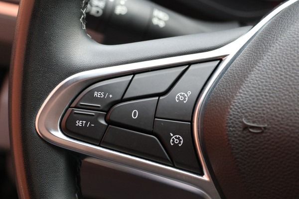 Renault Trafic 2.0 dCi 170 PK L2H1 DC | CarPlay | Camera | Navigatie | LED Koplampen | Climate control | Trekhaak | Cruise control | 5-Zitter | Nieuwe APK | NAP Logisch