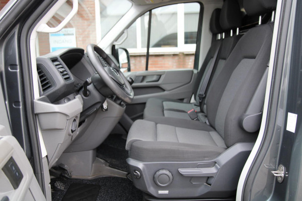 Volkswagen Crafter 35 2.0 TDI L3H3 140PK / Trekhaak / Camera / 3000 trekgewicht