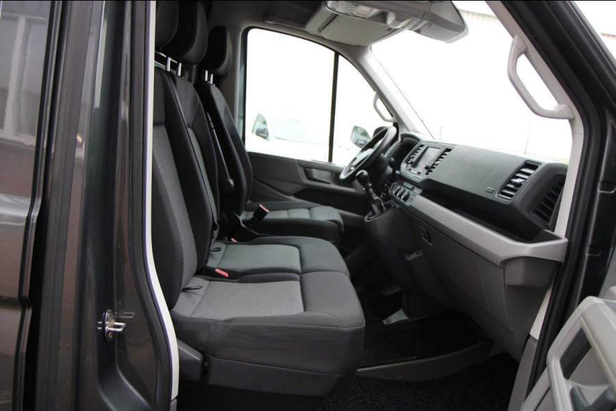 Volkswagen Crafter 35 2.0 TDI L3H3 140PK / Trekhaak / Camera / 3000 trekgewicht