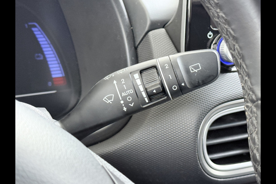 Hyundai Kona EV 64kWh SOH 100% Warmtepomp Head Up Display Adap.Cruise Navi Ecc Camera Apple Carplay Android Auto Pdc Fashion Lane Assist Dodehoekwaarschuwing Keyless Privacy Glas DAB FCA 1e Eigenaar Origineel Nederlandse Auto