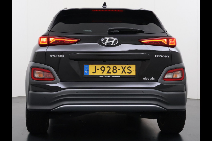 Hyundai Kona EV 64kWh SOH 100% Warmtepomp Head Up Display Adap.Cruise Navi Ecc Camera Apple Carplay Android Auto Pdc Fashion Lane Assist Dodehoekwaarschuwing Keyless Privacy Glas DAB FCA 1e Eigenaar Origineel Nederlandse Auto