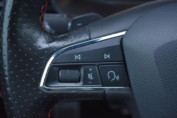 Seat Ateca 1.5 TSI FR | PANO | VIRTUAL | 360 CAMERA | BEATS | ADAPT CRUISE CONTROLE | APPLE CARPLAY | ANDROID AUTO