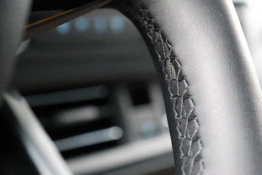 Ford Transit Custom 320 2.0 TDCI L2H1 Limited 170 PK | BPM VRIJ | ACC | Blind Spot | Navigatie | Camera | CarPlay | Lane Assist | Stoelverwarming | Raptor Edition | L+R Schuifdeur | 3-Zitter