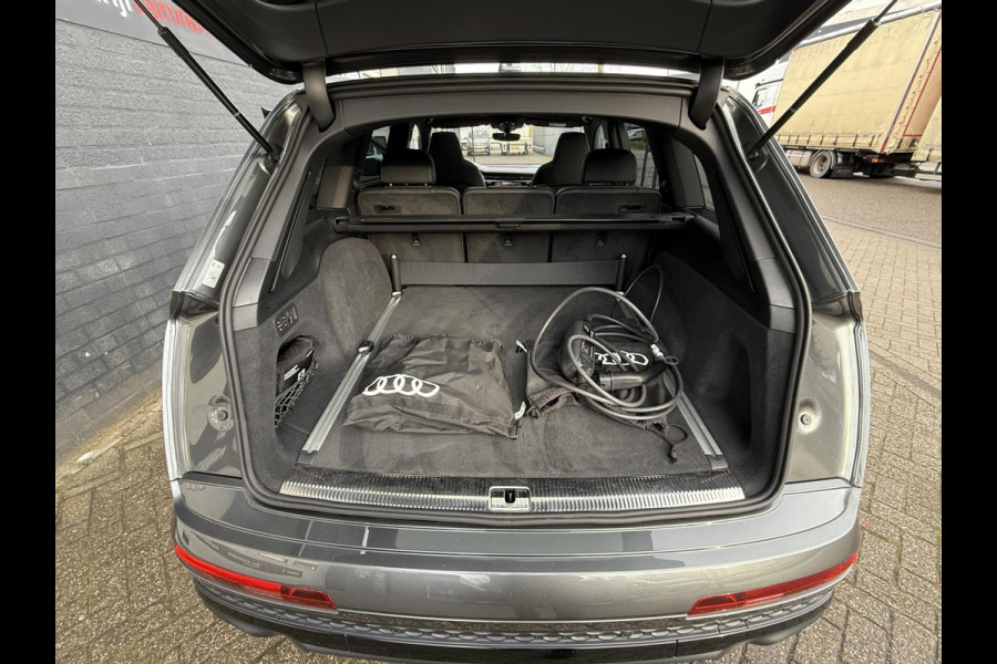 Audi Q7 60 TFSI e quattro Pro Line S Competition Luchtvering PANO