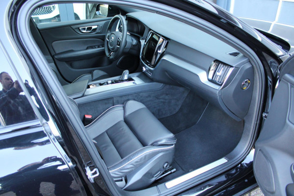 Volvo S60 2.0 B5 R-Design/pano/leer