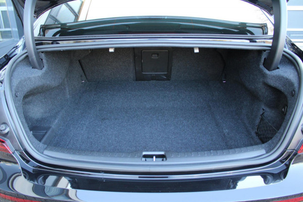 Volvo S60 2.0 B5 R-Design/pano/leer