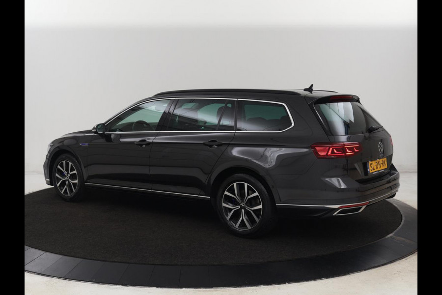 Volkswagen Passat 1.4 TSI PHEV GTE | Stoelverwarming | Massage | Carplay | Navigatie | Matrix LED | Camera | Park Assist | Adaptive cruise | Side Assist | Plug In