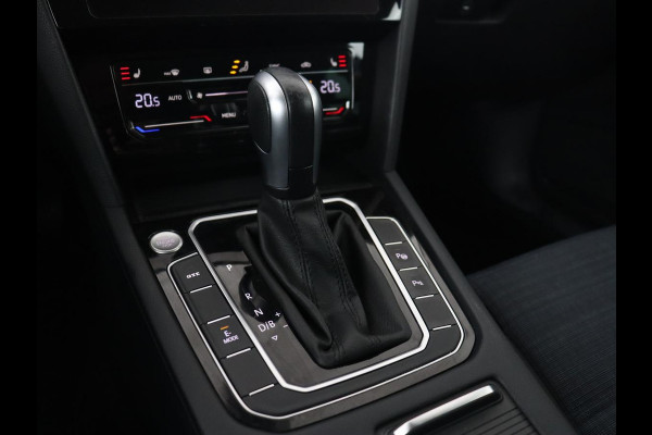 Volkswagen Passat 1.4 TSI PHEV GTE | Stoelverwarming | Massage | Carplay | Navigatie | Matrix LED | Camera | Park Assist | Adaptive cruise | Side Assist | Plug In